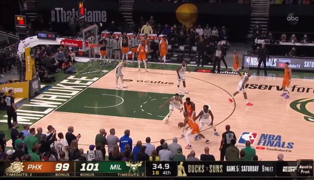 B体育电脑版-决胜时刻钳断布克 霍勒迪将雄鹿旗帜插上天王山