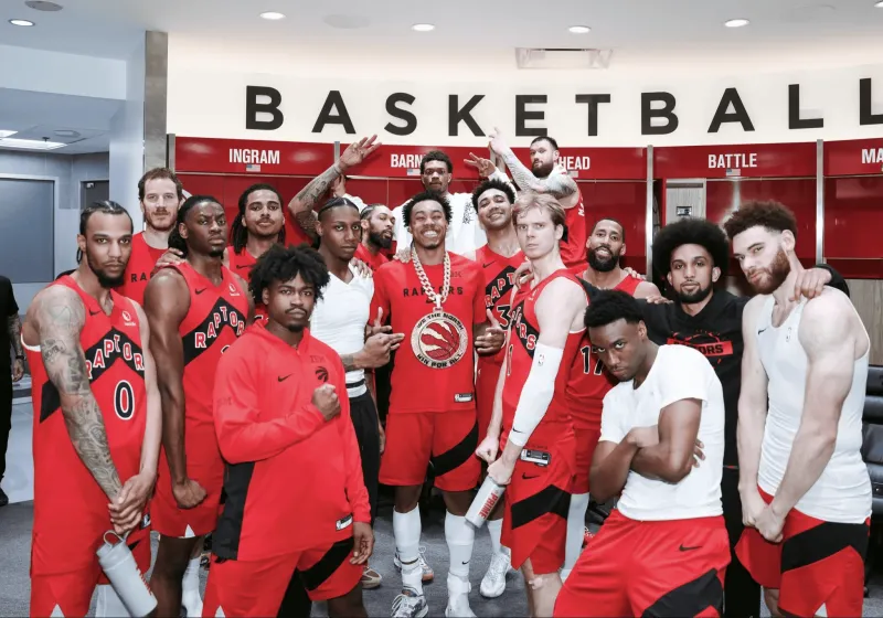 猛龙队记：首轮避开尼克斯打骑士，猛龙更衣室传来欢呼声